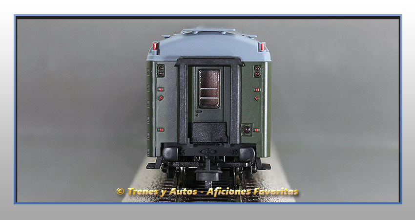 Coche pasajeros Serie 5000 AAB-5024  Clase 1ª y 2ª - Renfe